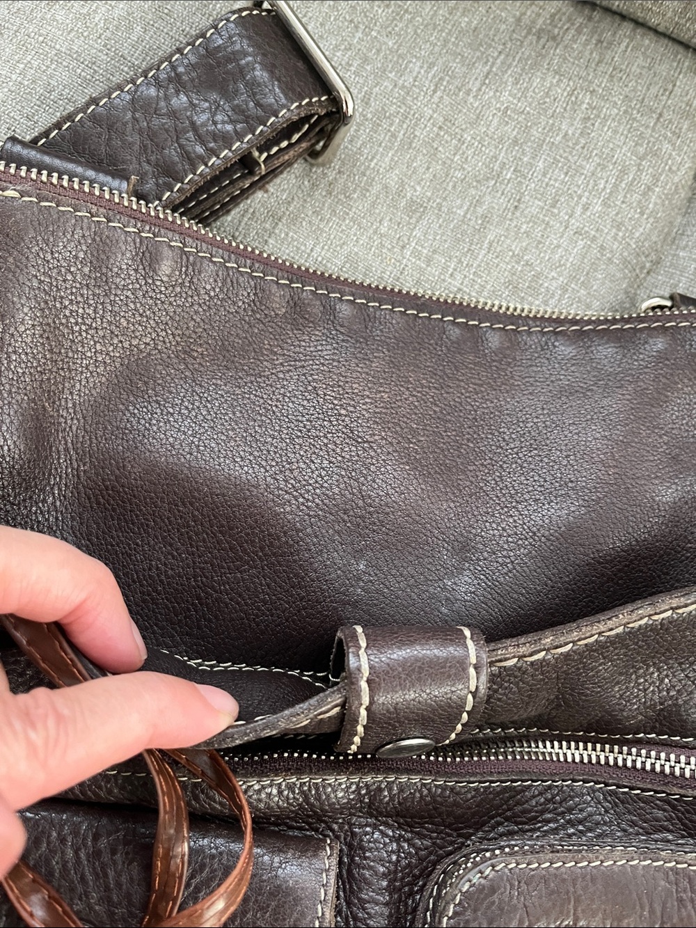 Roots Dark Brown Leather Crossbody Bag with Front Pockets - Picture 8 of 16
